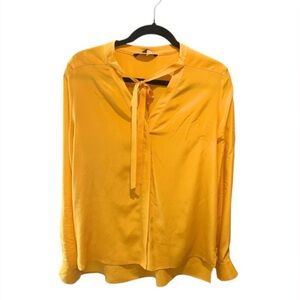 Antonio Melani 100% Silk Button Down Blouse Womens Small Yellow‎ V Neck